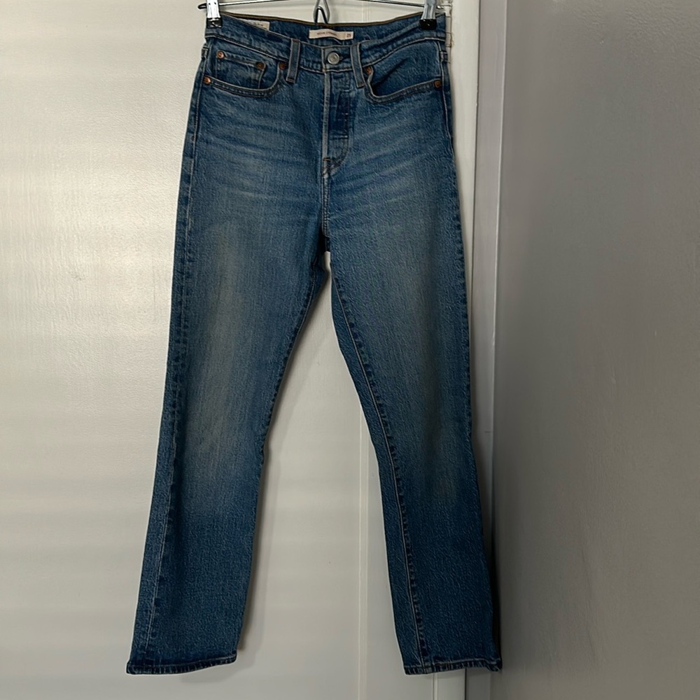 Levi’s Wedgie Straight Denim